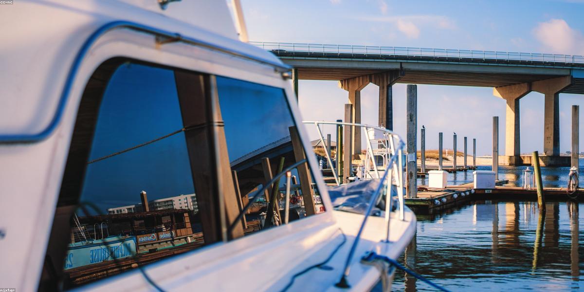 Yacht auf dem Genfersee